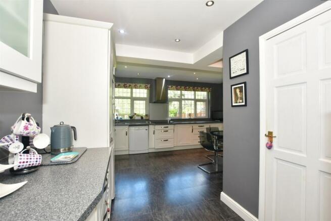 Kitchen/Breakfast Room