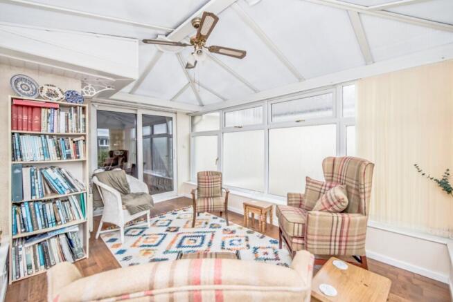 2 bed Bungalow for sale Image 10