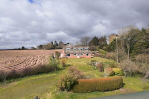 Broadlands, Old Road, Clifton Upon Teme WR6 6DR