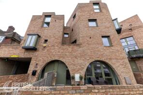 5, Edgewood Mews, Finchley, London N3 3EW
