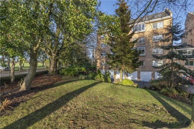 2 bed Apartment for sale Image 11