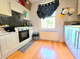 61b, College Road, Harrow HA3 6EF