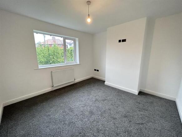 3 bed Semi-Detached to rent Image 11