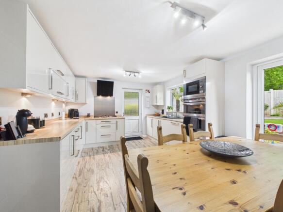 Dining Kitchen