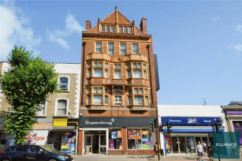 High Road, North Finchley, N12
