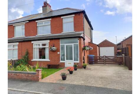 Marlborough Avenue, Whitby, YO21