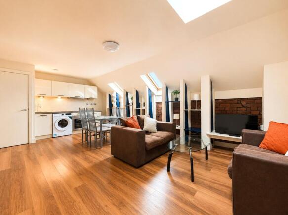 1 bed Apartment to rent Image 6