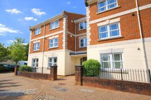 Flat 8, Grosvenor House, St Lukes Square, Guildford GU1 3JZ