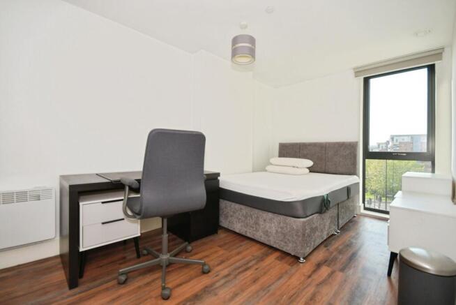 3 bed Apartment for sale Image 12