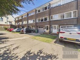 5, 8 Priory Court, Fairmount Road, Bexhill-on-sea TN40 2HW