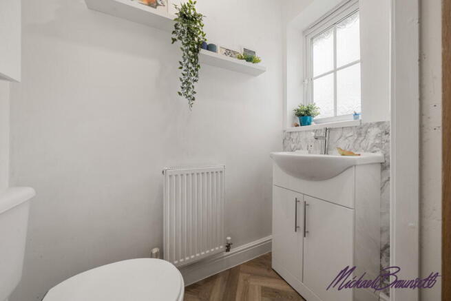 3 bed Semi-Detached for sale Image 11