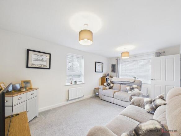 3 bed Semi-Detached for sale Image 8