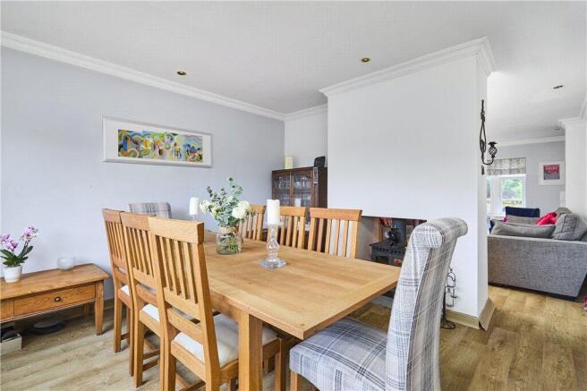 4 bed Detached for sale Image 5