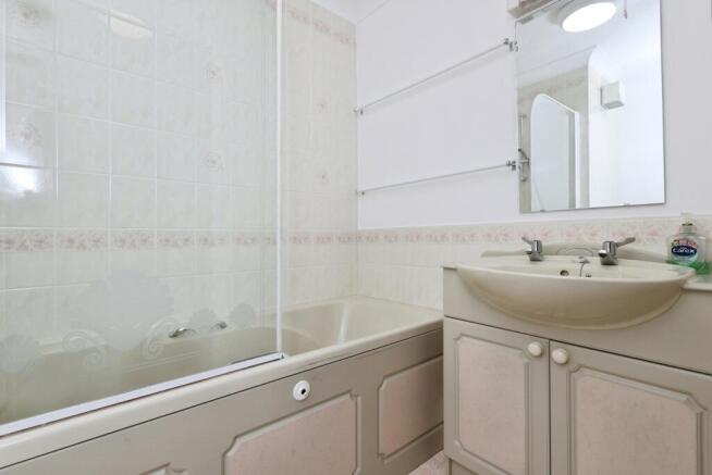 1 bed Apartment for sale Image 11