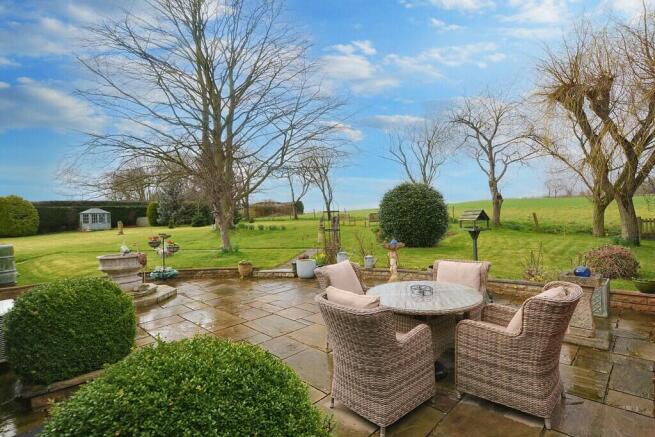 Rear Patio Area G...