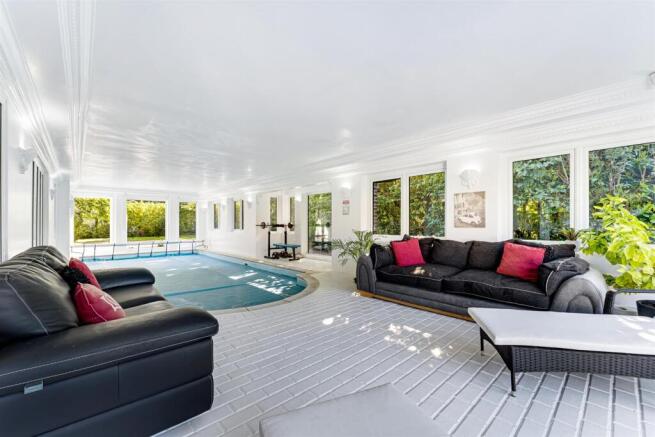 Leisure Suite