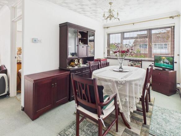 Spring Vale, Horndean, PO8 9DA photo 4