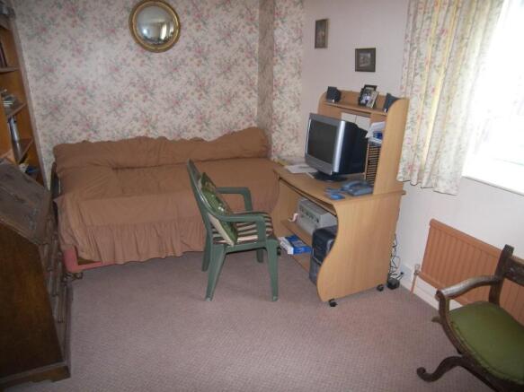 BEDROOM 3