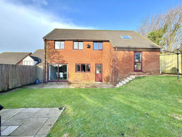 3 Meadowlands, Woolwell, Plymouth photo 4