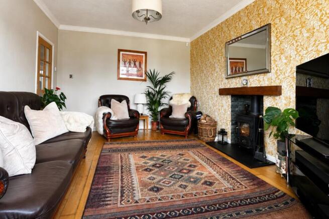 3 bed Bungalow for sale Image 3