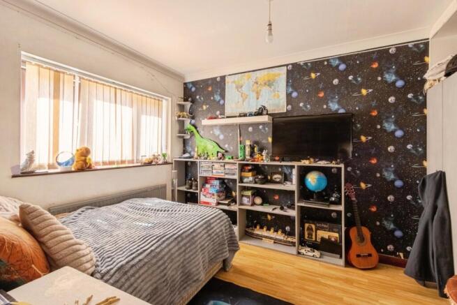 3 bed Semi-Detached for sale Image 10