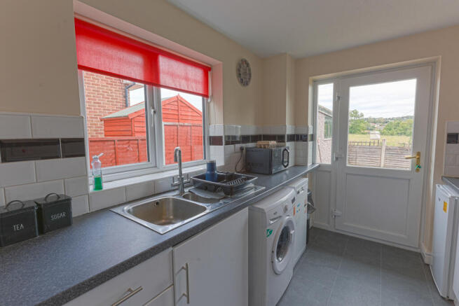 3 bed Semi-Detached for sale Image 6