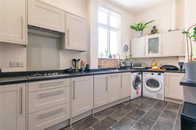 Prancing Horse Close, Thatcham, Berkshire, RG18 photo 4