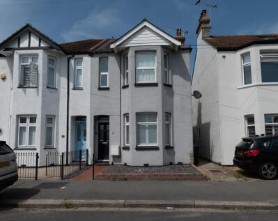 Ronald Hill Grove, Leigh-on-sea, SS9 2