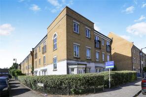 Flat 6, 16, Lynbrook Grove, London SE15 6HR
