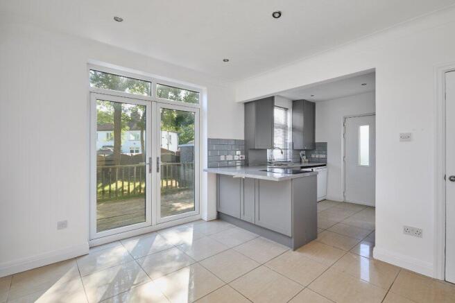 3 bed House for sale Image 7