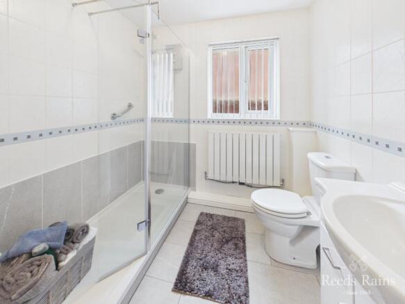 2 bed Bungalow for sale Image 8