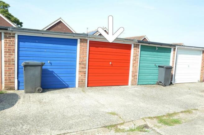 SINGLE GARAGE