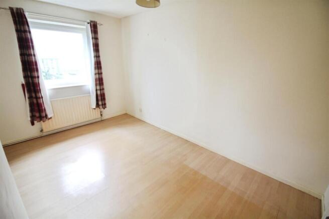 2 bed Semi-Detached Bungalow for sale Image 4