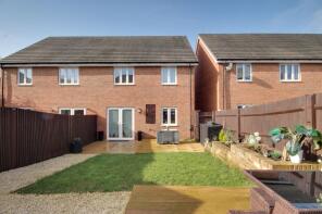 72, Ruppell Rise, Haywards Heath RH16 4BF