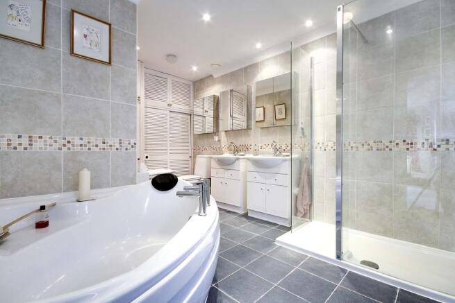 Bedroom one en-suite