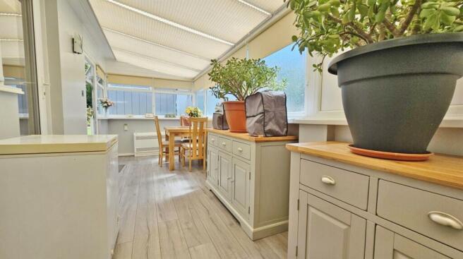 Conservatory/Dining Room