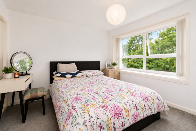 2 bed Apartment for sale Image 6