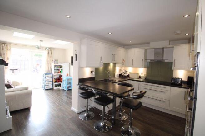 Kitchen into d...
