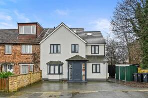 Flat 3, 15, The Fairway, Acton W3 7PN