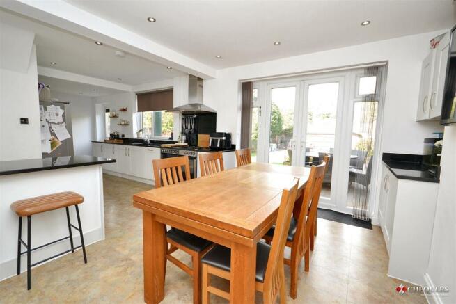 Kitchen/dining room