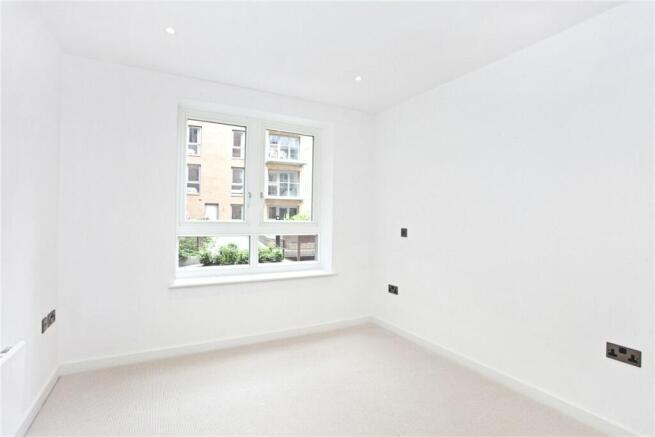 2 bed Apartment to rent Image 6