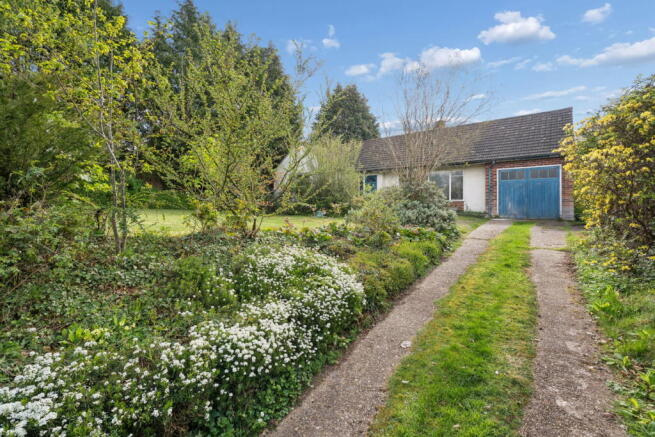 3-bed detached on Vache Lane, Chalfont St Giles, Buckinghamshire HP8 4SB, £675,000