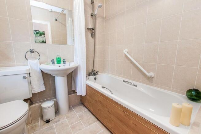Bathroom / WC
