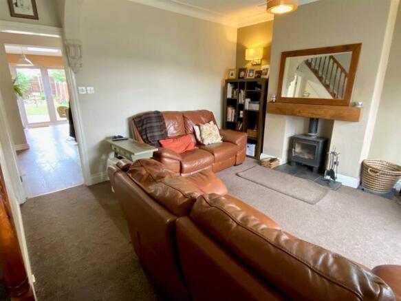 fountain st 16 lounge.jpg