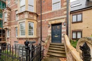 Flat 11, Barton House, Barton Road, Cambridge CB3 9LB