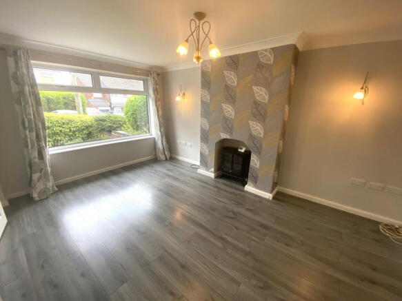 3 bed Semi-Detached for sale Image 6