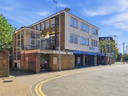 Deneway House, Darkes Lane, Potters Bar EN6 1AQ