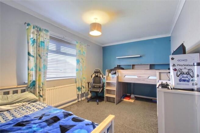 3 bed Terraced for sale Image 11