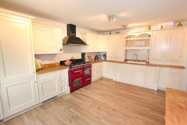 Kitchen/Breakfast Rm
