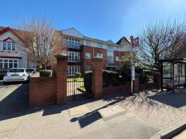 29, St Kathryns Place, Deyncourt Gardens, Upminster RM14 1TW